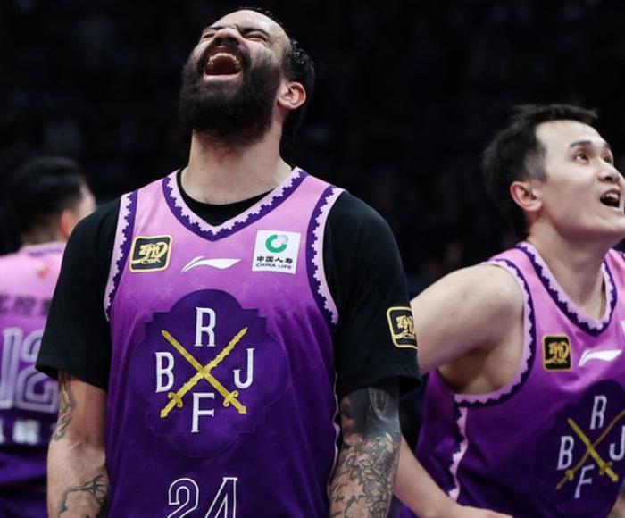 快攻奇兵:北京频繁利用快攻,反败为胜! 快攻奇兵:北京频繁利用快攻,反败为胜!